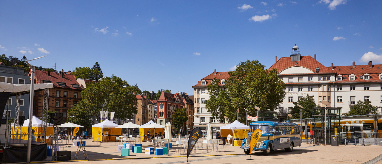 Der noch leere Marienplatz in Stuttgart, bevor die Veranstaltung beginnt.