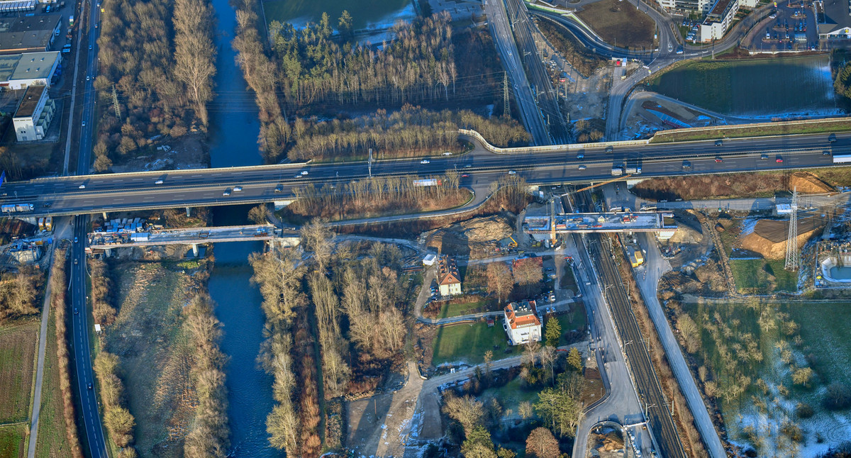 Neckartalbrücke bei Wendlingen