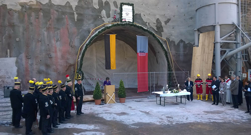 Sicherheit Tunnelanschlag für den Rettungsstollen am Meisterntunnel