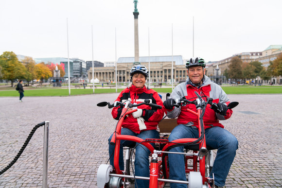 Elektromobilität Größte E-Lastenrad-Flotte 2018 in Stuttgart versammelt Größte E-Lastenrad-Flotte 2018 in Stuttgart versammelt. Bilderquelle: Ministerium für Verkehr BW, Daniel Mühlebach