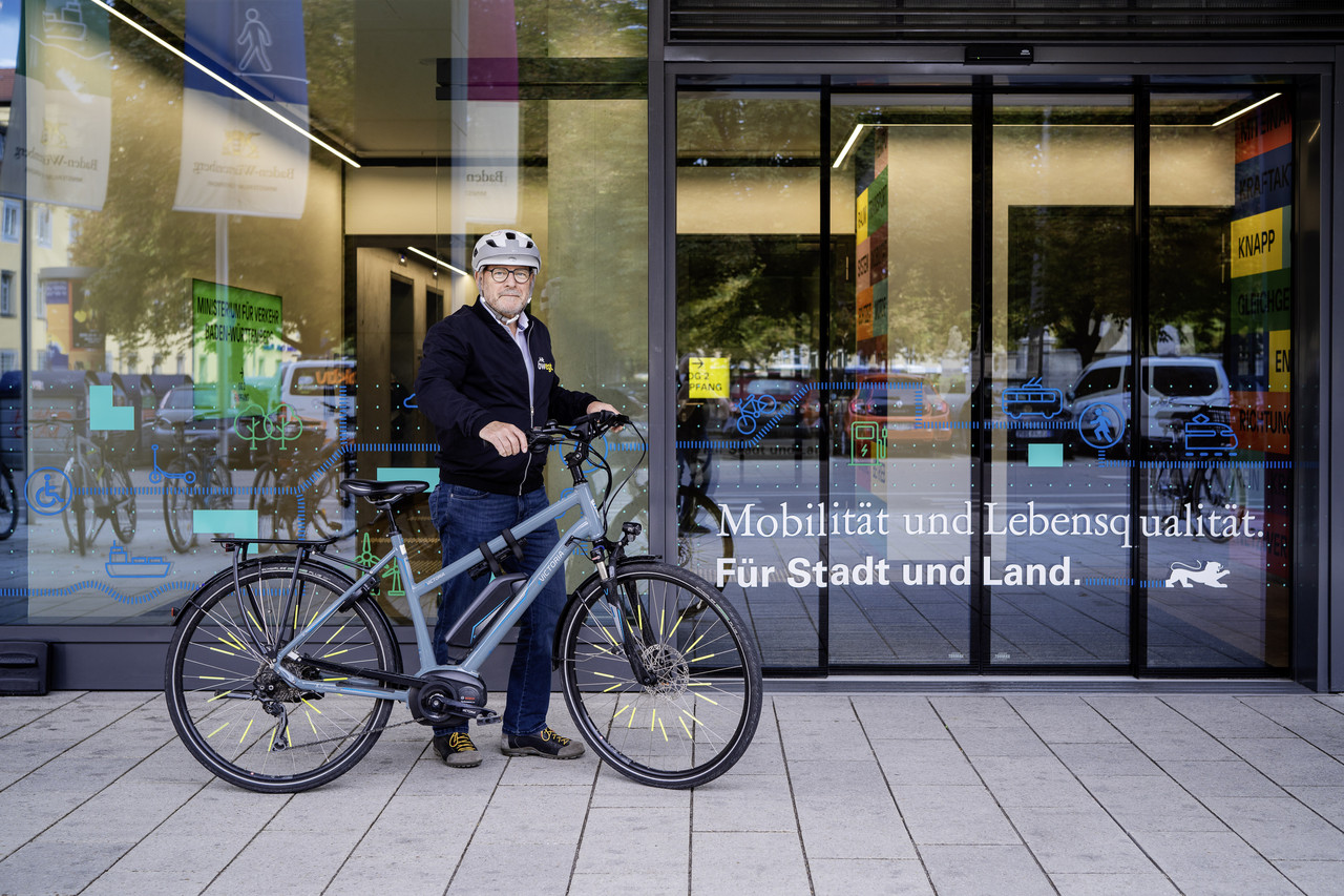 70 Kilometer Bessere Radwege An Bundes- Und Landesstraßen: Ministerium ...