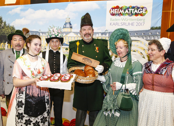 HEIMATTAGE Programmvorstellung für die Heimattage 2017 in Karlsruhe Programmvorstellung für die Heimattage Baden-Württemberg 2017 (Foto: KEG/Jürgen Rösner)