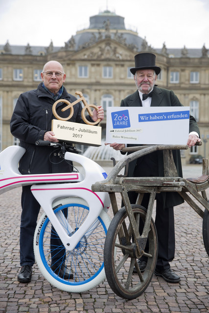 LPK Fahrrad-Jubiläum 2017. Pressetermin Verkehrsminister Hermann mit Draisinen (Bilderquelle: Uli Regenscheit Fotografie)