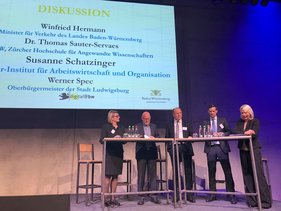 Digitale Mobilität verWEGEner Höhepunkt der Ideenschmiede digitale Mobilität VerWEGEn: Die Ideenkonferenz des Ministeriums für Verkehr BW (Bilderquelle: Christian Hass)