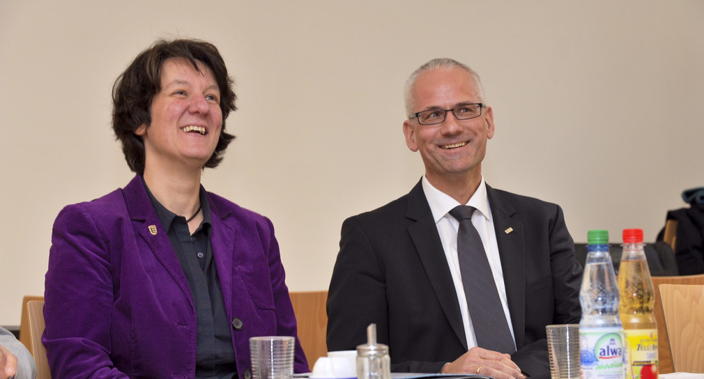 Staatssekretärin Splett beim Besuch des Karlsruher Instituts für Technologie (Bild: Markus Breig)
