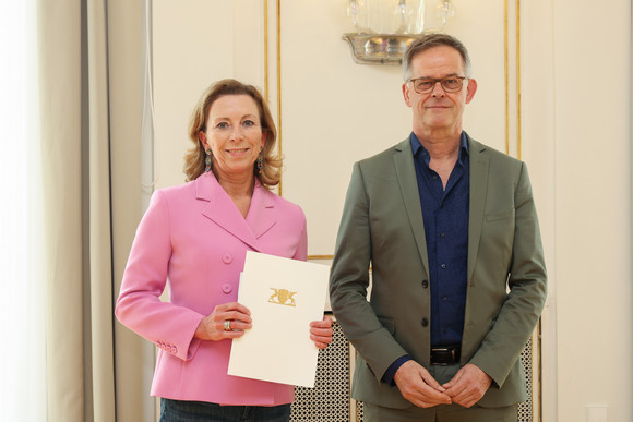 Medien Vorstand der Landesanstalt für Kommunikation ernannt Staatssekretär Rudi Hoogvliet (r.) und Stefanie Knecht (l.)