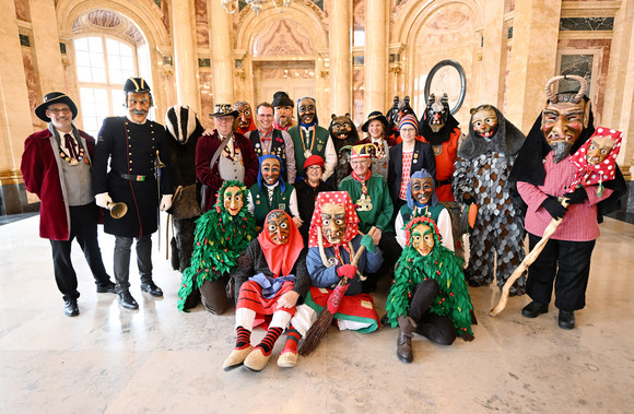 Fastnacht Närrischer Staatsempfang der Landesregierung Gruppenbild mit dem Ortenauer Narrenbund
