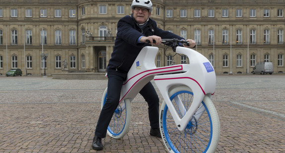 Minister Hermann auf einer Draisine (Bilderquelle: Frank Eppler)