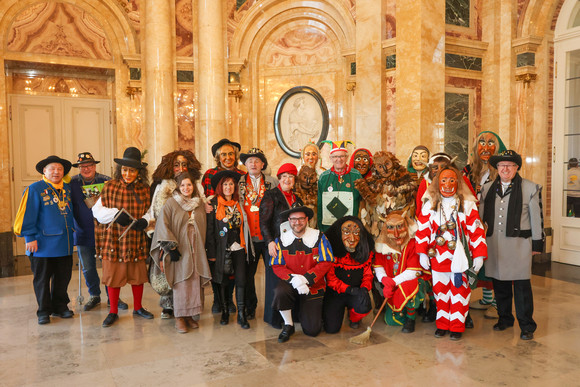 Fastnacht Närrischer Staatsempfang der Landesregierung Gruppenbild mit dem Narrenfreundschaftsring Zollern-Alb