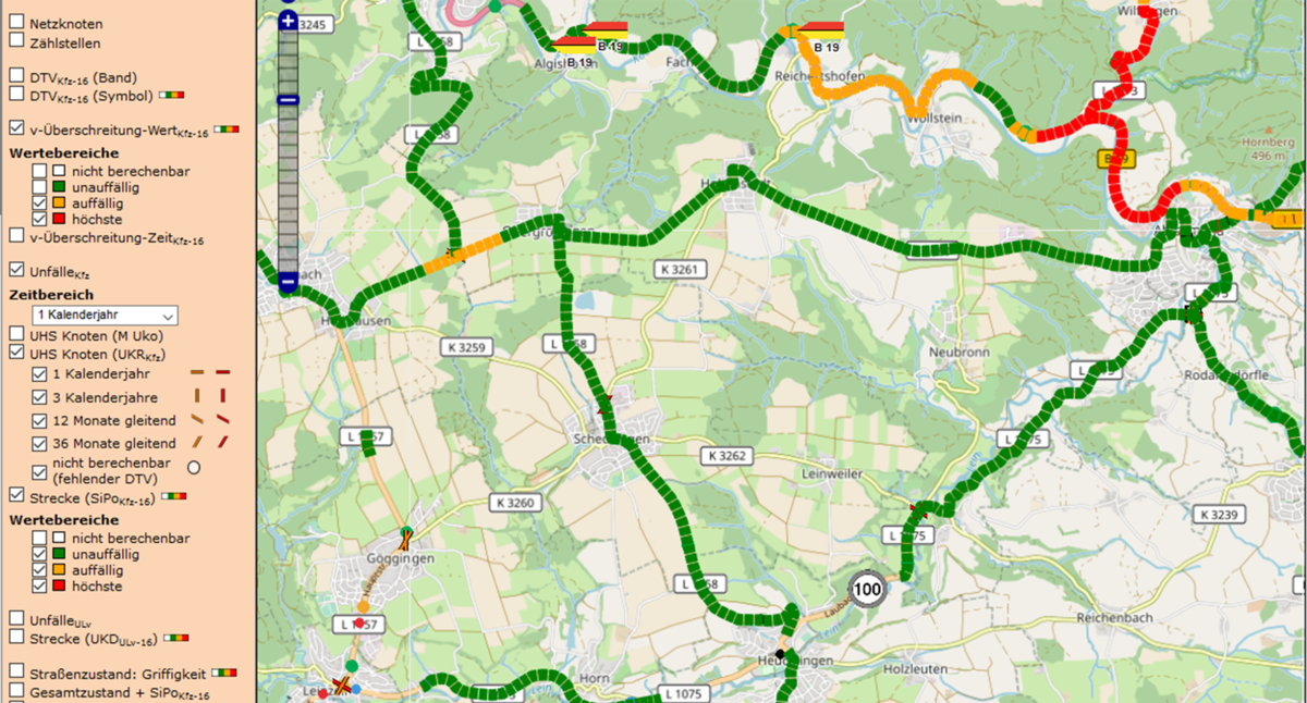Karte aus der Luft zeigt verschiedene Straßen in grün und rot
