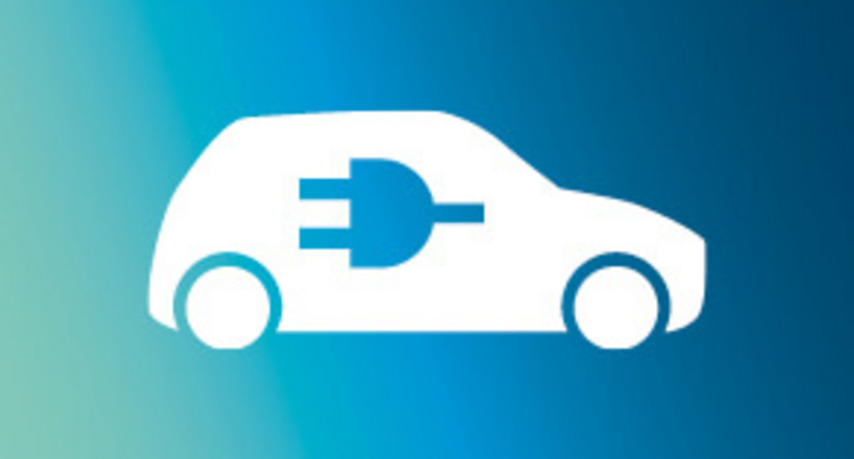 Blauer Hintergrundverlauf mit Symbol eines E-Autos