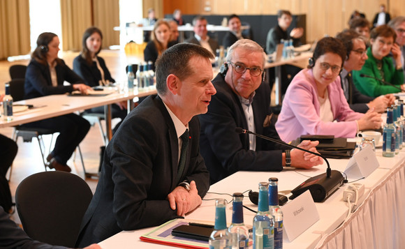 Grenzraumkonferenz Baden-Württemberg und Grand Est vertiefen Zusammenarbeit von links nach rechts: Jacques Witkowski, Präfekt der Region Grand Est, Innenminister Thomas Strobl, Justizministerin Marion Gentges