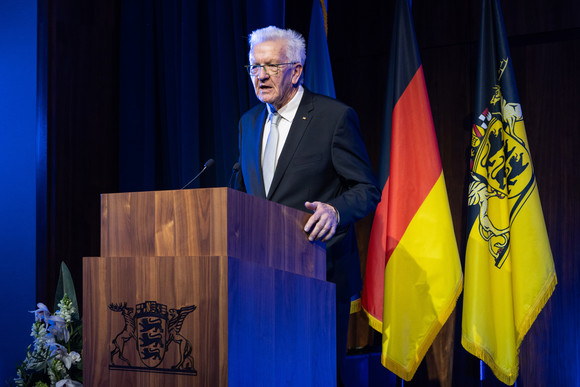 Europa Neujahrsempfang in der Landesvertretung in Brüssel Ministerpräsident Winfried Kretschmann bei seiner Ansprache