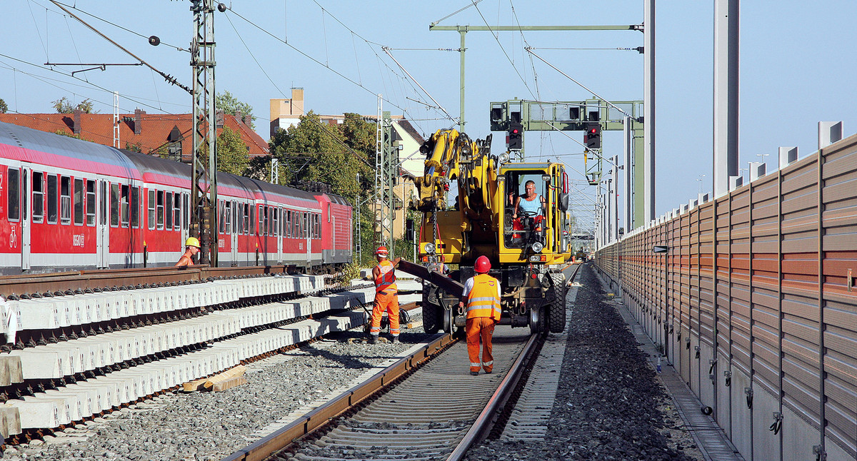 Bauarbeiten an der Rheintalbahn (Bild: Deutsche Bahn AG/ Frank Kniestedt)