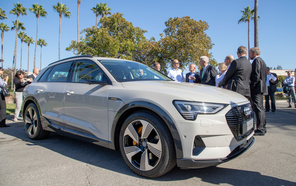Delegationreise Kretschmann reist nach Kalifornien und Ontario Präsentation des neuen Audi E-Tron (Bild: Staatsministerium Baden-Württemberg)