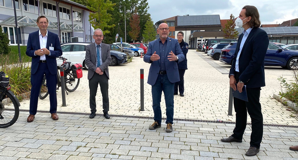 Minister Hermann im Gespräch mit Landräten und Bürgermeister in Althengstett