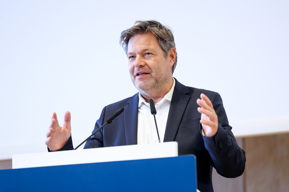 Zusammenhalt in der Transformation Tagung „Gemeinsam handeln“ Keynote von Dr. Robert Habeck, Vizekanzler und Bundesminister für Wirtschaft und Klimaschutz