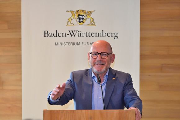 NACHHALTIGE MOBILITÄT 22. Mainauer Mobilitätsgespräch Bilderquelle: Insel Mainau/Peter Allgaier