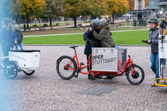 Elektromobilität Größte E-Lastenrad-Flotte 2018 in Stuttgart versammelt Größte E-Lastenrad-Flotte 2018 in Stuttgart versammelt. Bilderquelle: Ministerium für Verkehr BW, Daniel Mühlebach