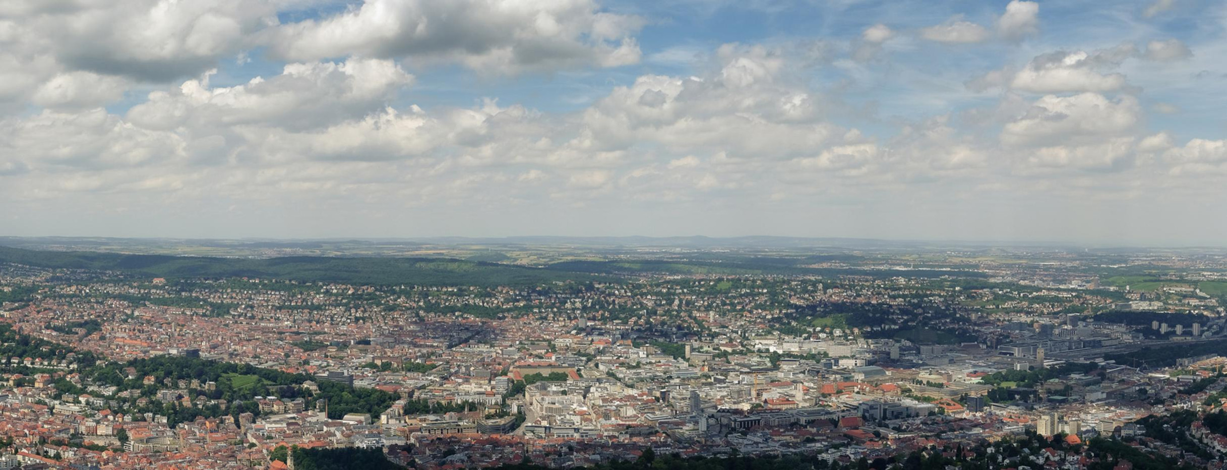 Blick auf Stuttgart (Luftbild) (Bild: Fotolia.com)