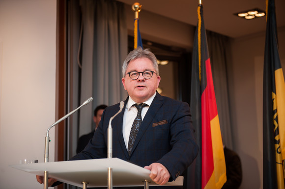 Europa Neujahrsempfang in der Landesvertretung in Brüssel Der Minister der Justiz und für Europa, Guido Wolf, bei seiner Rede (Bild: © Vertretung des Landes Baden-Württemberg bei der Europäischen Union/FKPH)