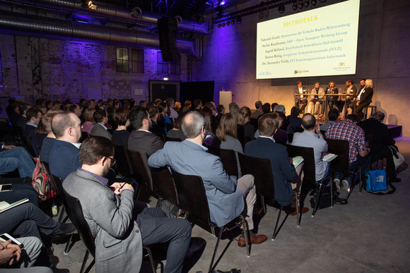 Digitale Mobilität verWEGEner Höhepunkt der Ideenschmiede digitale Mobilität VerWEGEn: Die Ideenkonferenz des Ministeriums für Verkehr BW (Bilderquelle: Christian Hass)