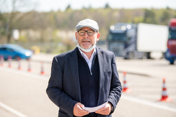 STRASSE Inbetriebnahme eines Sanitärcontainers an der Rastanlage Höllberg-Nord Duschcontainer A8